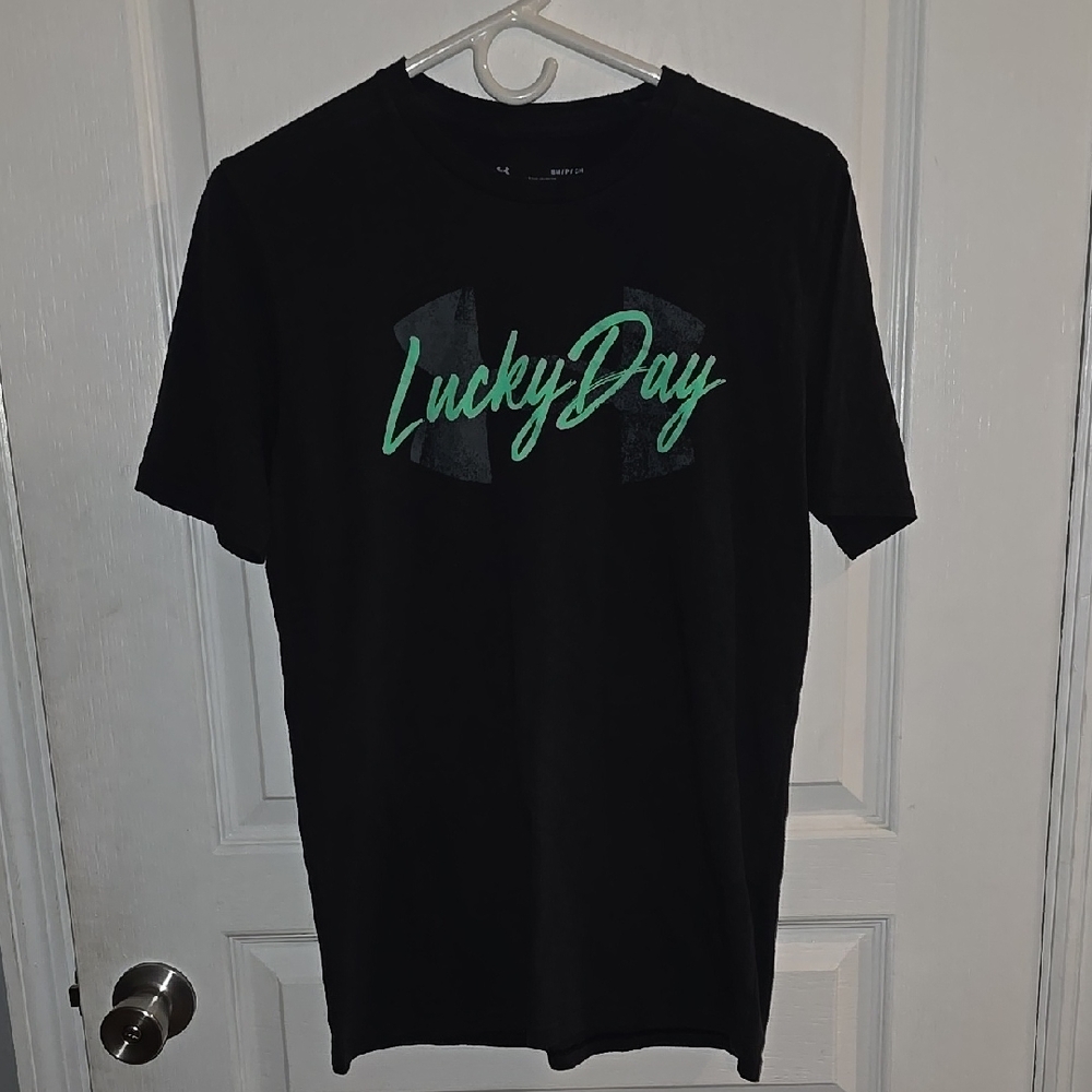 Under Armour Loose Fit Men's Small Black and Green Short Sleeve Tee